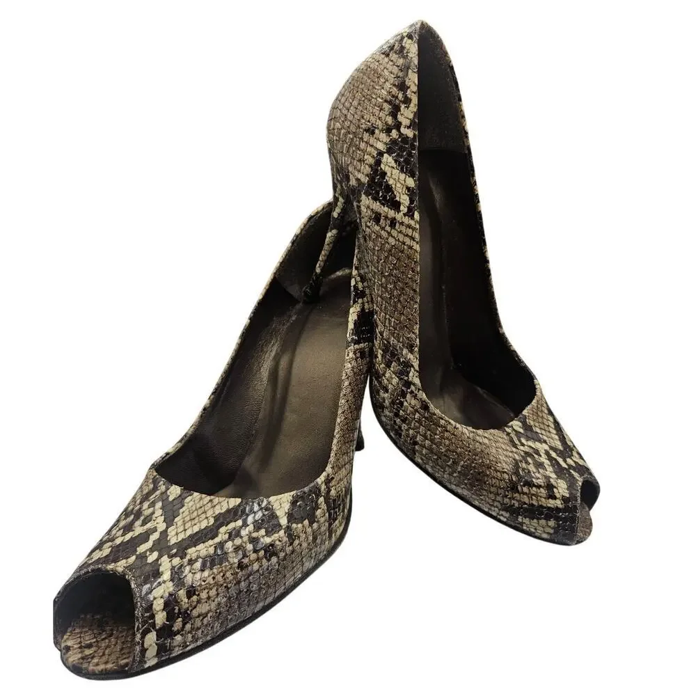 Stuart Weitzman stuart weitzman